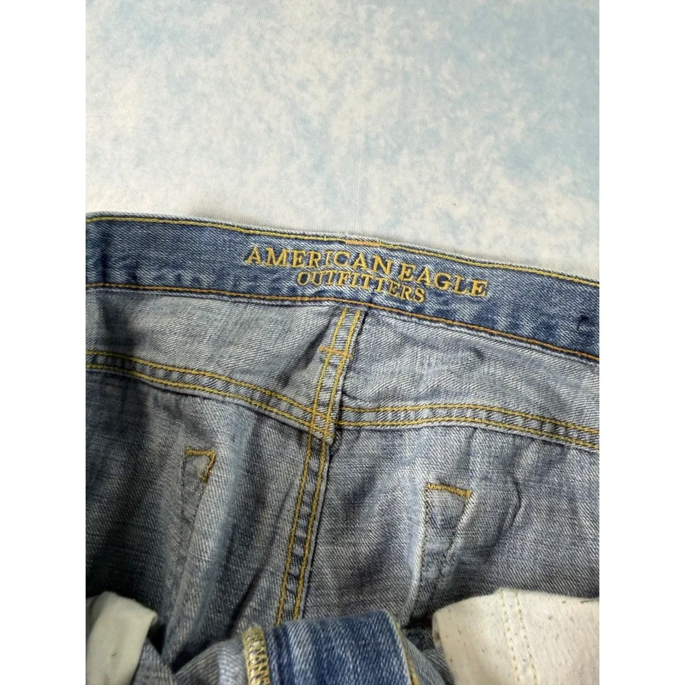 American Eagle Outfitters excellent pre